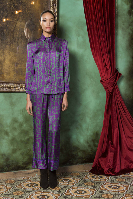 Satin mosaic pattern printed shirt with knit details violet  green